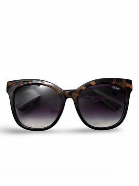 Quay Australia Brown Black Tortoise Cat Eye Frame Gradient Lens Sunglasses NWT